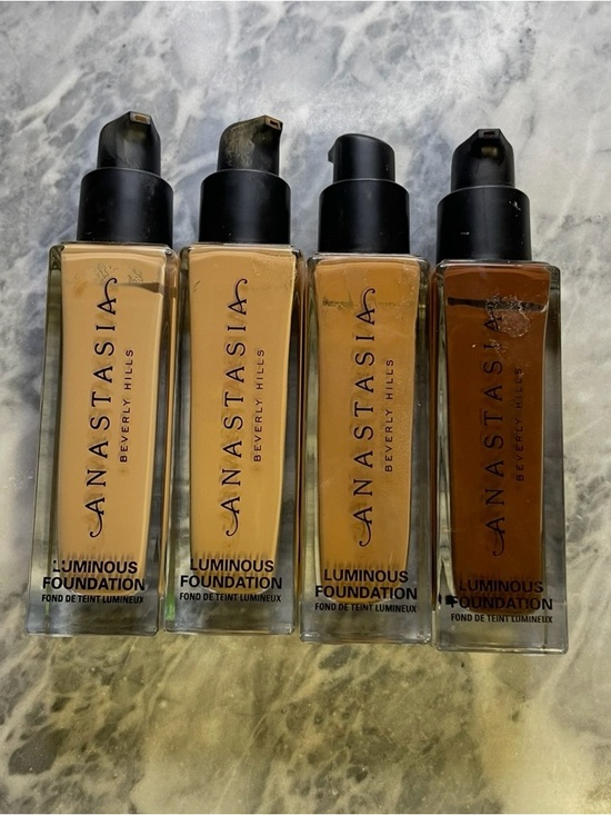 Anastasia Beverly Hills Other - Anastasia Beverly Hills ABH Luminous Foundation